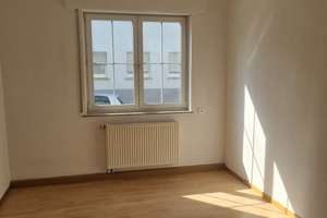 Helles WG-Zimmer in Zuffenhausen ab 15.12.25 oder 1.1.26 – Markomannenstraße 27, 70435 Zuffenhausen-Hohenstein, Stuttgart – Vorschaubild 2