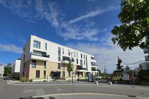 KfW-Förderung möglich! Attraktive 4-Zi-Whg. mit gr. Terrasse inkl. Stellplatz!