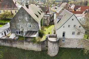 Historisches Schmuckstück! Wohnhaus in zentraler Innenstadtlage mit denkmalgeschütztem Fabrikgebäude – Die vollständige Adresse der Immobilie erhältst du vom Anbieter., 95473 Creußen – Vorschaubild 5
