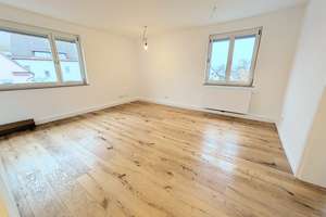 Soeben modernisierte 2-Zimmerwohnung mit Einbauküche in Kaltental – Die vollständige Adresse der Immobilie erhältst du vom Anbieter., 70569 Kaltental, Stuttgart – Vorschaubild 2