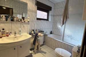 Charmante 3-Zimmer EG Wohnung mit Terrasse in Top Lage von Düsseldorf-Rath – Kanzlerstraße 21, 40472 Rath, Düsseldorf – Vorschaubild 7