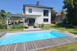 Exklusive Stadtvilla mit Pool und großem Garten – Die vollständige Adresse der Immobilie erhältst du vom Anbieter., 99326 Stadtilm – Vorschaubild 15