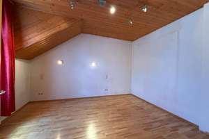 Geräumige 4,5-Zimmer-Wohnung mit Garten und Einbauküche in Gladbeck – Kirchhellener Str. 38, 45966 Gladbeck – Vorschaubild 12