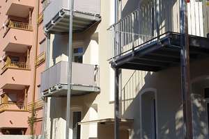 Rennweg: Toll sanierte 2-Zimmer- DG-Wohnung mit riesigem Balkon  – Werderstr. 21, 90489 Wöhrd, Nürnberg – Vorschaubild 9