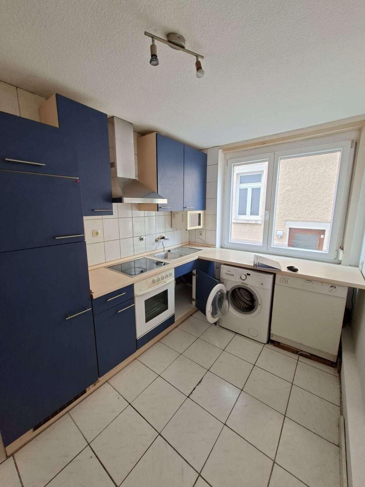 S-WANGEN: Leerstehende 2-Zi.-Wohnung mit 51 qm * renovierungsbedürftiger Zustand *, Stuttgart – Bild 2