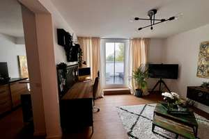Helle Dachgeschosswohnung mit Loggia und Fahrstuhl – Dortmunder Straße 101, 40472 Rath, Düsseldorf – Vorschaubild 3