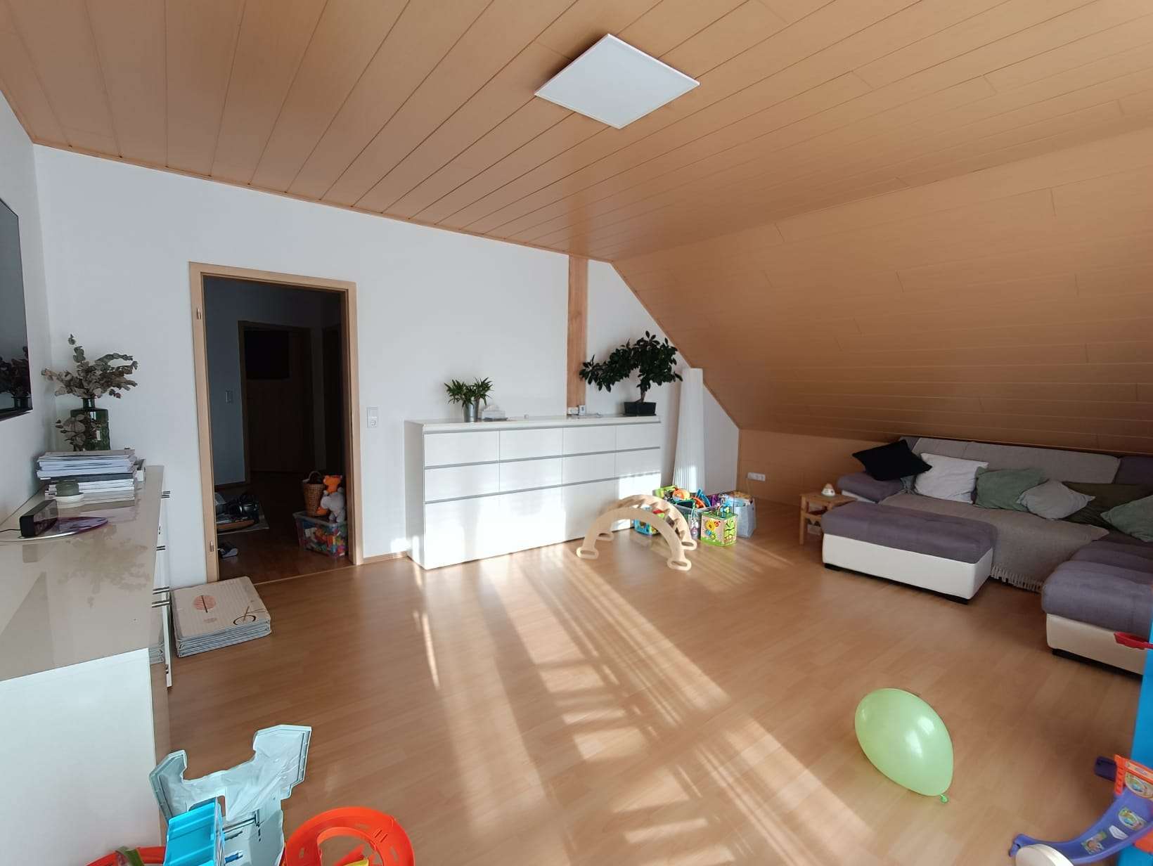 Immobilie in Unzenberg - Geräumiges 8-Zimmer-Haus mit Garage in Unzenberg - Bild 8