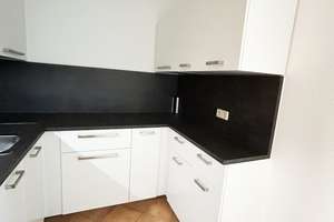 Modern sanierte 3-Raum-Wohnung mit stilvoller Einbauküche + Gratis LED TV 65 ZOLL – Wolgograder Allee 66, 9123 Hutholz, Chemnitz – Vorschaubild 7