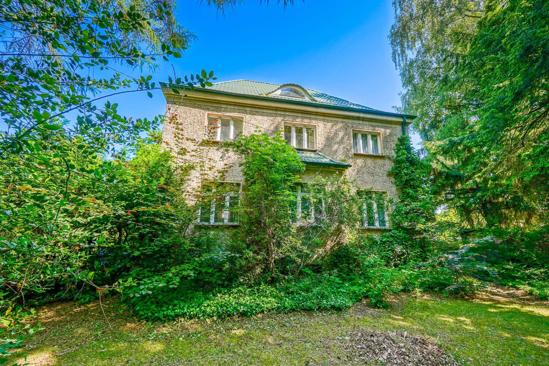 Stadtvilla nah zum Wasser – Historischer Charme trifft grünes Idyll in Babelsberg, Potsdam – Bild 2