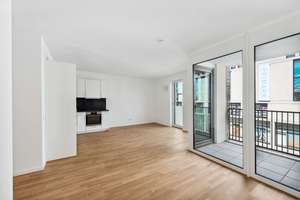 Attraktive 3-Zimmer-Wohnung mit Loggia und Balkon im Zentrum von Kiel