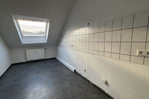 Frisch sanierte Dachgeschosswohnung mit Aufzug – Martin-Luther-Str. 5, 42285 Barmen, Wuppertal – Vorschaubild 5