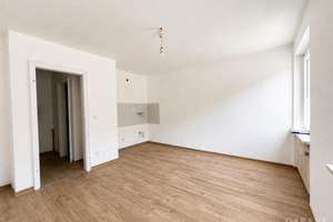 Frisch sanierte 1 Zimmer-Wohnung mit Tiefgaragen-Stellplatz & Kellerabteil in München-Obergiesing – Die vollständige Adresse der Immobilie erhältst du vom Anbieter., 81539 Obergiesing, München – Vorschaubild 2