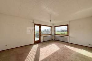 Freistehender Bungalow auf großzügigem Grundstück – Solide Substanz mit Potenzial in ruhiger Lage! – Die vollständige Adresse der Immobilie erhältst du vom Anbieter., 53913 Swisttal – Vorschaubild 4