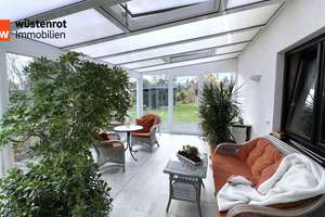 WOW - 2-Familienhaus in Lebus mit großem Garten und Doppelgarage sucht neuen Eigentümer – Die vollständige Adresse der Immobilie erhältst du vom Anbieter., 15326 Lebus – Vorschaubild 1