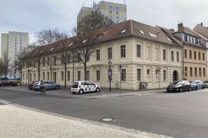 Teilmöblierte zwei Zimmer Wohnung mit kleiner Terrasse  – Die vollständige Adresse der Immobilie erhältst du vom Anbieter., 14467 Nördliche Innenstadt, Potsdam – Vorschaubild 1