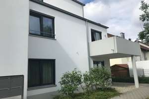 Schöne und gemütliche 2 Zimmer Wohnung in kleiner Wohnanlage