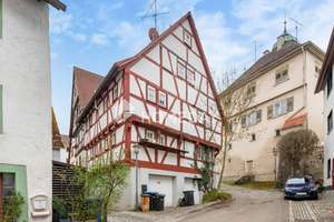 Historisches Fachwerkhaus mit drei Wohneinheiten – denkmalgeschütztes Juwel mit Geschichte
