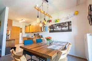 4-Zimmer-Wohnung mit Westbalkon, Moderner EBK  in Holzkirchen Mitte – Die vollständige Adresse der Immobilie erhältst du vom Anbieter., 83607 Holzkirchen – Vorschaubild 3