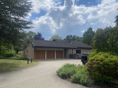 Repräsentative Villa auf einem 1,5 ha großen, parkähnlichem Grundstück