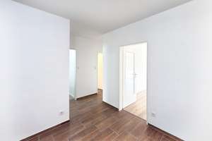 Frisch renovierte 3,5-Zimmer-Wohnung mit Südbalkon in innenstadtnaher Lage – Neckarstraße 2, 91052 Anger, Erlangen – Vorschaubild 10