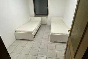 Große 140qm² 5-Zimmer-Whg, 4 Schlafzimmer mit 9 Betten, ideal für Arbeiter- oder Monteurtrupps – Die vollständige Adresse der Immobilie erhältst du vom Anbieter., 90475 Altenfurt, Moorenbrunn, Nürnberg – Vorschaubild 10