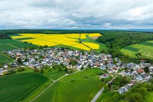 Familientraum in 2 Häusern, großem Hof & viel Platz nahe Idstein/ Bad Camberg – Die vollständige Adresse der Immobilie erhältst du vom Anbieter., 65510 Hünstetten – Vorschaubild 65