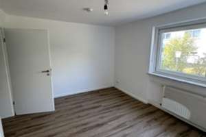 Alltagstaugliche 3-Zimmer-Wohnung mit Balkon in München-Solln – Paul-Klee-Straße 16, 81477 Solln, München – Vorschaubild 26