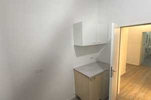 +++Zentrumsnahe 2 - Zimmerwohnung mit großem Balkon und Einbauküche+++ – Dinglerstraße 12, 86154 Augsburg – Vorschaubild 8