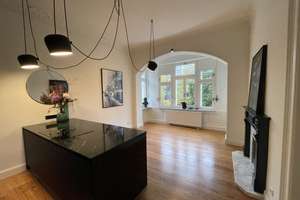 Altbau modern interpretiert, Grundriss ohne Kompromisse, 3 Parkplätze (Garage, Carport, Stellplatz) – Die vollständige Adresse der Immobilie erhältst du vom Anbieter., 65195 Westend / Bleichstraße, Wiesbaden – Vorschaubild 7
