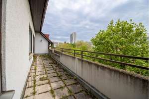 Urban wohnen auf zwei Ebenen - bezugsfreie 3,5-ZW-Maisonette mit Balkon und Potenzial – Die vollständige Adresse der Immobilie erhältst du vom Anbieter., 76135 Weststadt, Karlsruhe – Vorschaubild 12