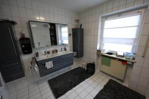Doppelhaushälfte mit Garten & Garage in Ingolstadt-Gerolfing – Die vollständige Adresse der Immobilie erhältst du vom Anbieter., 85049 West, Ingolstadt – Vorschaubild 5