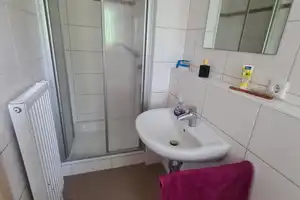 Schöne 5-Zimmer-Doppelhaushälfte mit EBK in Pfaffenhofen an der Ilm – Pfaffenhofen an der Ilm (Kreis) – Vorschaubild 11