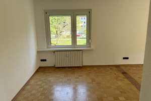 Absolut ruhige 3-4 Zi.-Wohnung direkt am Park - Südbalkon - Hobbyraum -Einzelgarage Mü-Milbertshofen – Milbertshofenerstraße 57 B, 80807 Milbertshofen, München – Vorschaubild 5