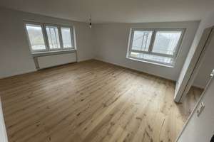 Helle und Geräumige 4-Zimmer-Wohnung in Karlsruhe Weststadt mit Balkon – Kriegsstraße 191, 76135 Weststadt, Karlsruhe – Vorschaubild 4
