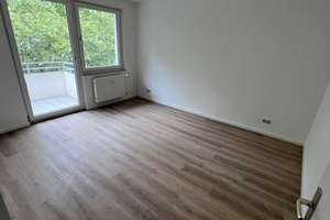 Tolle 3 Zimmer Wohnung in Holsterhausen mit 2 Balkonen! – 45147 Holsterhausen, Essen – Vorschaubild 4