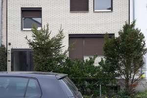 Freundliches 5-Zimmer-Reihenmittehaus zum Kauf in Wolfsburg – Lindenstrasse 81, 38448 Vorsfelde, Wolfsburg – Vorschaubild 5