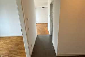 Nachmieter gesucht für exklusive 2-Raum-Wohnung mit Balkon und Einbauküche in München Bogenhausen – München – Vorschaubild 11