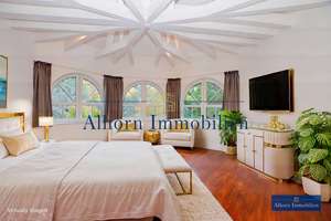 Rissen, Klövensteen: Zauberhafte Twin-Villa mit Türmchen, Kamin, Pool, Sonnenterrassen u. Garage...! – Die vollständige Adresse der Immobilie erhältst du vom Anbieter., 22559 Rissen, Hamburg – Vorschaubild 13