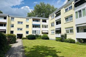 Lichtdurchflutete 3-Zimmer-Wohnung mit EBK, Balkon, Stellplatz (Sackgasse) – provisionsfrei