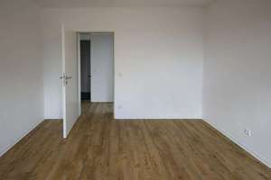 Familienwohnung mit Balkon! – Remscheider Straße 16, 47807 Fischeln, Krefeld – Vorschaubild 4