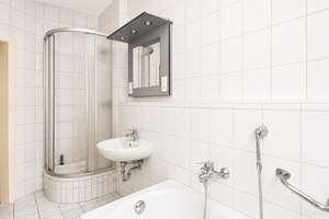 Neuer Fußboden möglich: helle 3-Zimmerwohnung mit Gäste-WC, Dusche + Wanne! – Klarastraße 35, 9131 Hilbersdorf, Chemnitz – Vorschaubild 7
