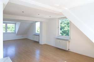 Großzüg gechnittene 3-Zimmer-Dachgeschoßwohnung in Essen-Bergerhausen – Sabinastraße 7, 45136 Bergerhausen, Essen – Vorschaubild 9