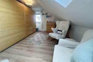 Charmante 3,5 Zimmer Maisonettewohnung in Gerlingen mit Garage – Die vollständige Adresse der Immobilie erhältst du vom Anbieter., 70839 Gerlingen – Vorschaubild 5