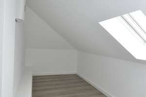Stilvolle DG-Wohnung zum Wohnen und/oder Arbeiten – Lahnstraße 24, 65195 Rheingauviertel / Hollerborn, Wiesbaden – Vorschaubild 11