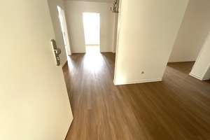 Gut geschnittene 4-Zimmer-Wohnung in Fürth – Lange Straße 76, 90762 Stadtpark, Stadtgrenze, Fürth – Vorschaubild 11