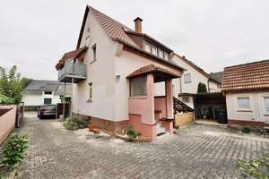 Vorne Rendite, hinten zu Hause: Vorderhaus + Hinterhaus mit Nebengebäude + 2 Garagen – Die vollständige Adresse der Immobilie erhältst du vom Anbieter., 64521 Groß-Gerau – Vorschaubild 9