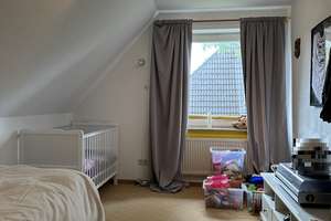 Solides Einfamilienhaus mit Garage in ruhiger, zentrumsnaher Lage in Niebüll – Die vollständige Adresse der Immobilie erhältst du vom Anbieter., 25899 Niebüll – Vorschaubild 11