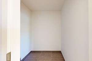 Rheinallee: 3-Zimmer-Wohnung mit Loggia, Lift und Fußbodenheizung in Ludwigshafen am Rhein – 67061 Süd, Ludwigshafen am Rhein – Vorschaubild 3