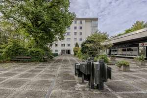 Modernisierte 2-Zimmer-Wohnung im 5. OG mit großer Loggia – Die vollständige Adresse der Immobilie erhältst du vom Anbieter., 81477 Solln, München – Vorschaubild 14