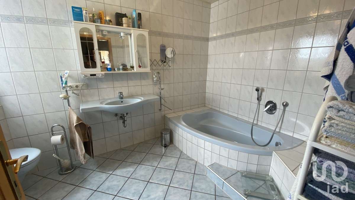 Immobilie in Münnerstadt - Mehrfamilienhaus mit Einliegerwohnung - Bild 4